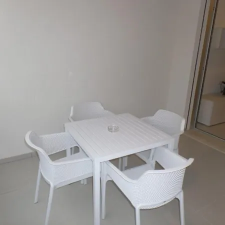 Appartement Sleek Modern With A Rooftop Pool *